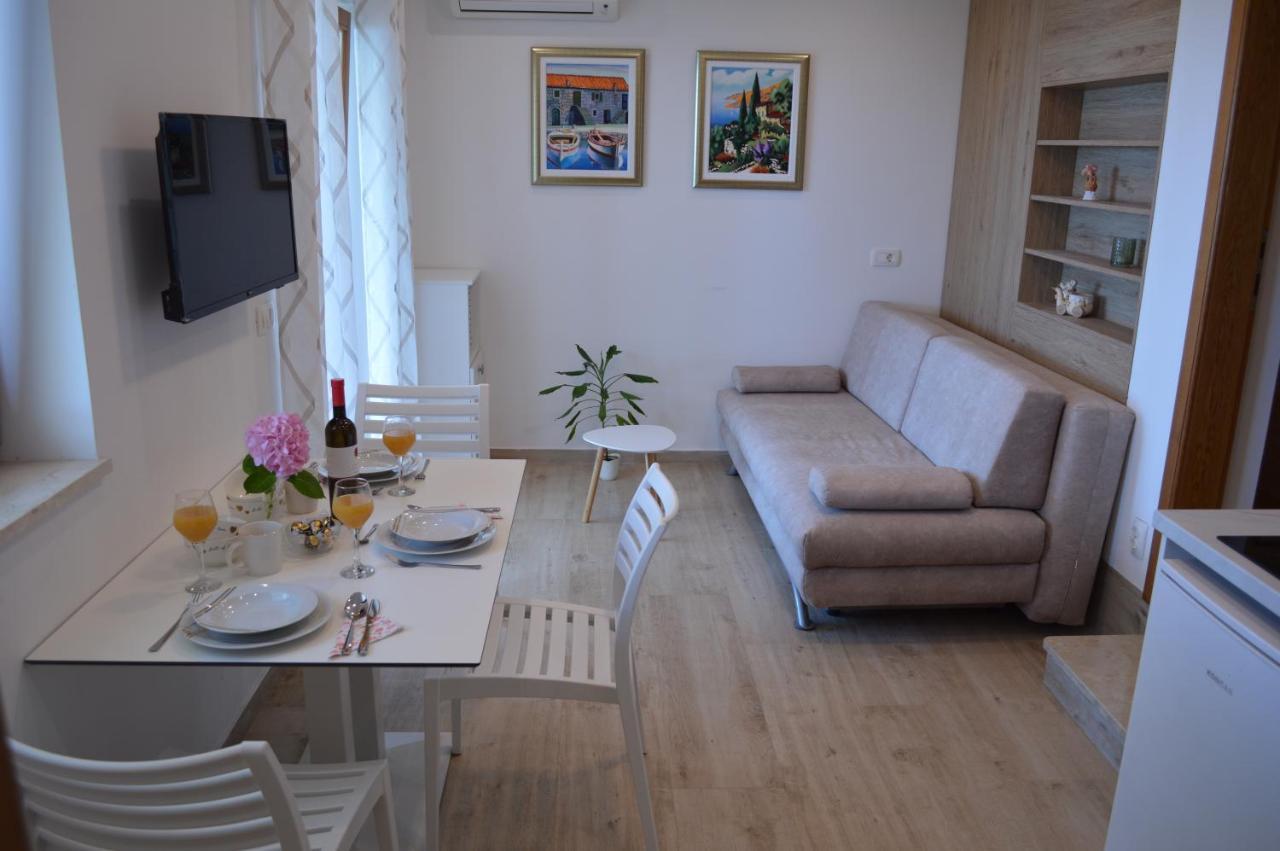 Apartments Spilan Mlini Bagian luar foto