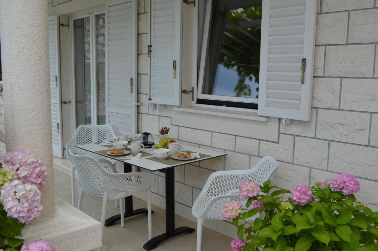 Apartments Spilan Mlini Bagian luar foto